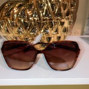 New!!! Guess Sunglasses